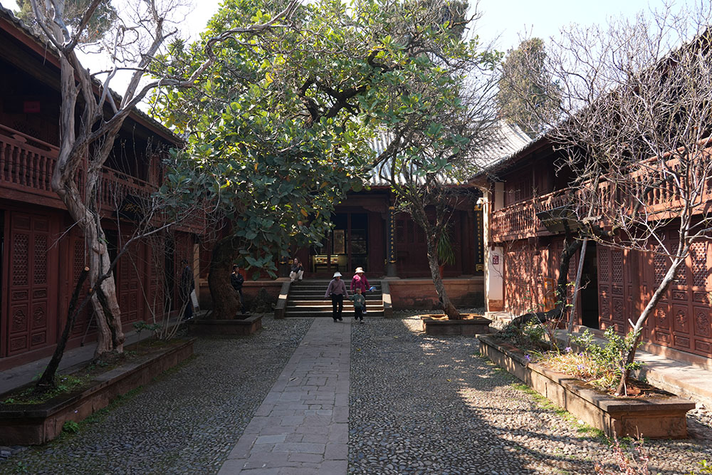 兴教寺院落